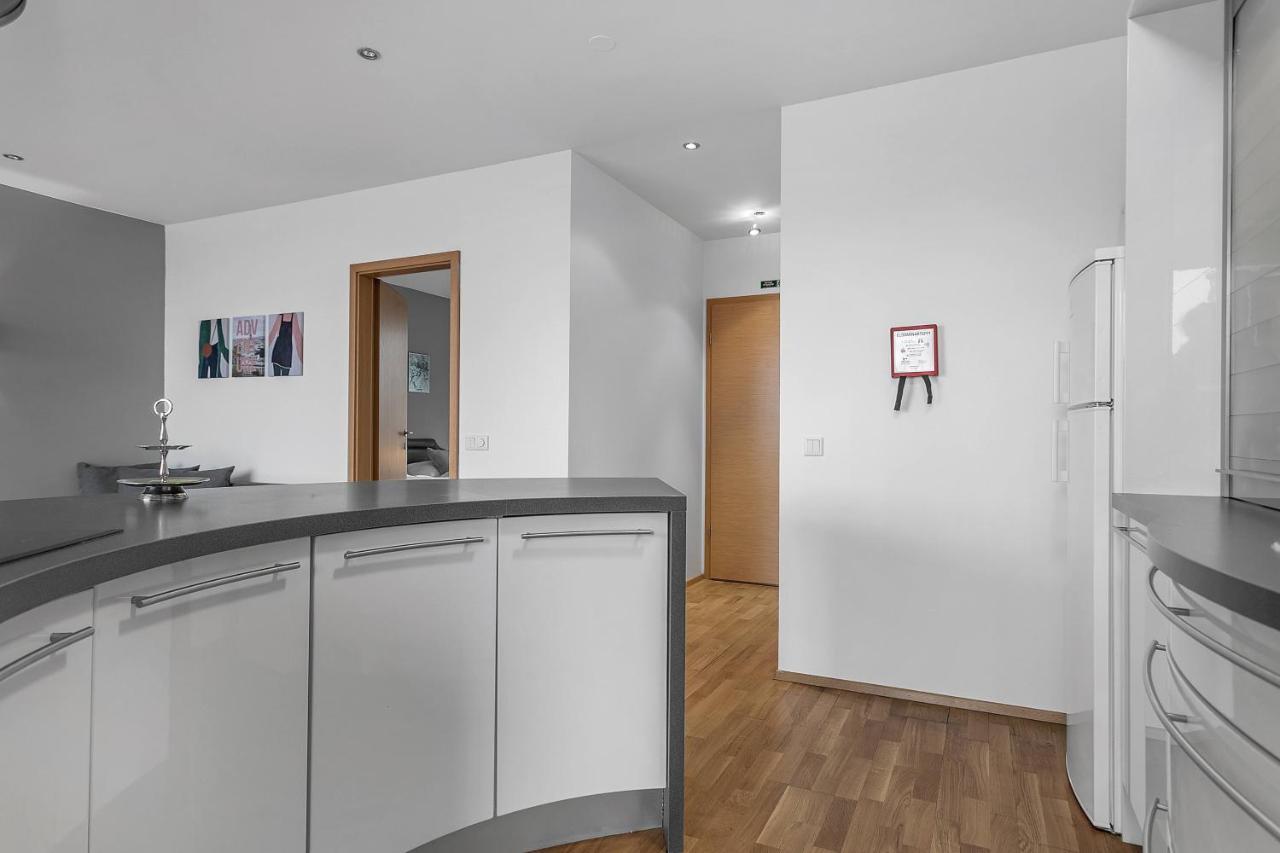Sunny Apartment - By The Sea In City Center Reikiavik Exterior foto